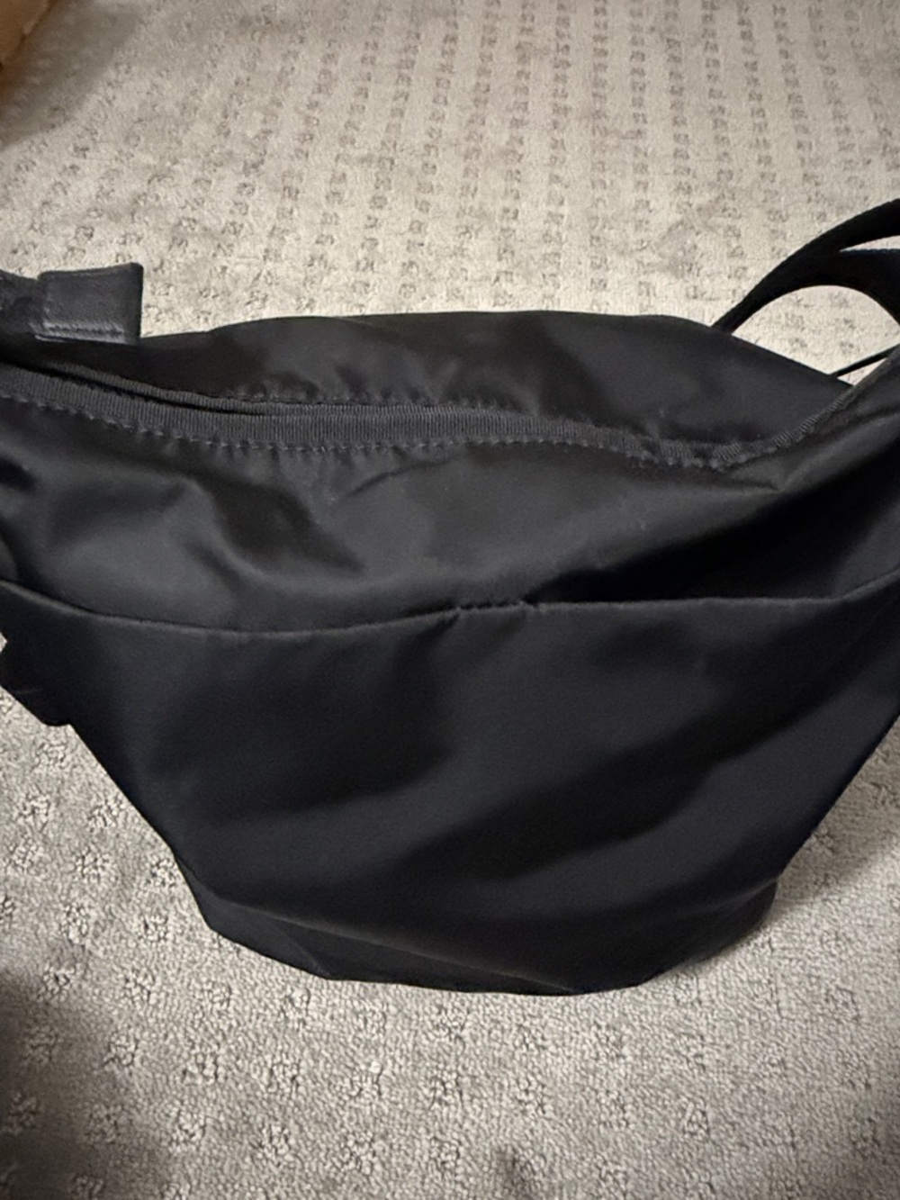 Lululemon Black Crossbody/Shoulder - Picture 3 of 3